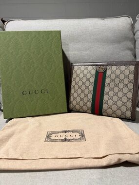 Gucci Beige/Ebony GG Supreme Pouch with Green-Red Web Stripe